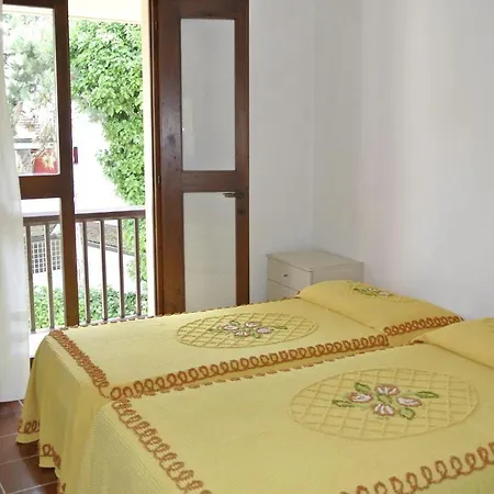 Villa Villa- Gualdo N *