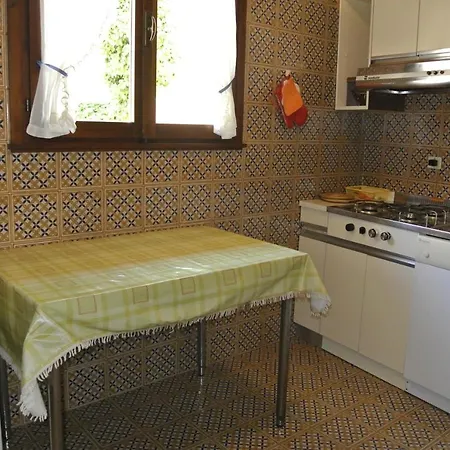 Villa- Gualdo N Villa Lignano Sabbiadoro